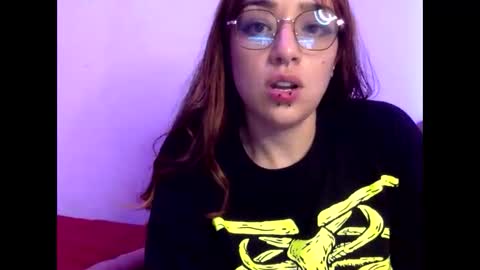 Snapshot of bella_mc chatting on January 10, 2:13 am bella_mc online show from January 10, 2:13 am