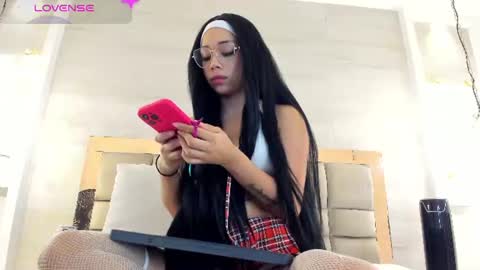 Snapshot of bella_novoa chatting on July 4, 3:02 am BELLA online show from July 4, 3:02 am