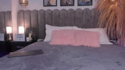 Snapshot of bella_peach_ chatting on April 29, 3:21 am bella_peach_ online show from April 29, 3:21 am