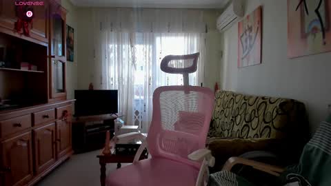 Snapshot of bella_pocahontas3 chatting on February 13, 11:17 am bella_pocahontas3 online show from February 13, 11:17 am