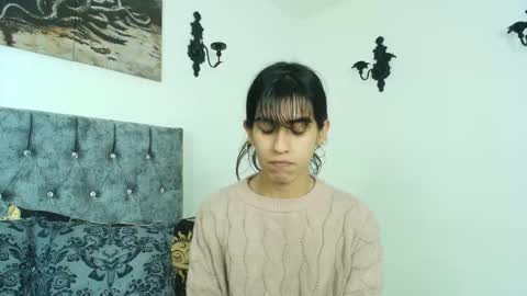 Snapshot of bella_poisonous chatting on January 18, 10:57 pm Bella online show from January 18, 10:57 pm