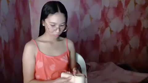 bella online show from May 2, 2:22 pm