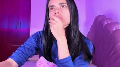 Valeria Model Independent online show from November 11, 5:18 am