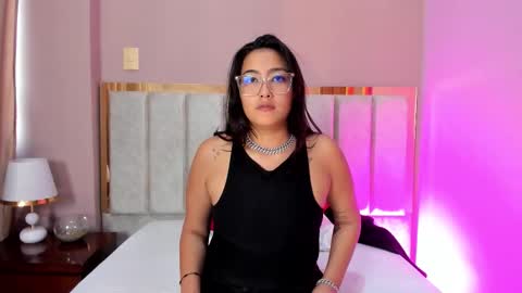 Bella Stone online show from January 15, 6:55 pm