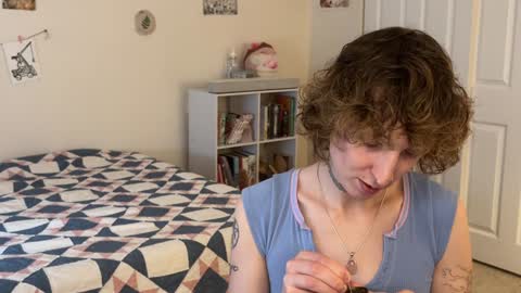 Snapshot of bellababy444 chatting on January 30, 5:39 pm bellababy444 online show from January 30, 5:39 pm