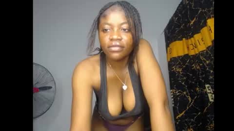 Snapshot of bellababy7 chatting on June 17, 5:36 pm bella online show from June 17, 5:36 pm