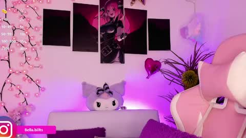 Bella online show from April 18, 7:58 pm