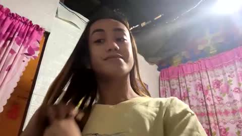 Snapshot of belladeputaxx chatting on April 25, 3:53 am IM BELLA online show from April 25, 3:53 am