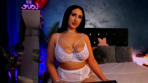 Bella online show from March 30, 5:25 pm