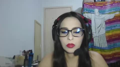 Bella Garcia online show from May 17, 10:50 pm