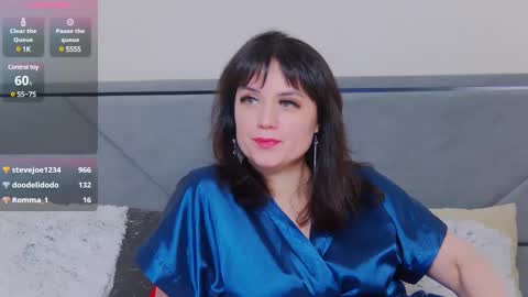 Snapshot of bellahillss chatting on January 6, 2:14 pm BellaHillss online show from January 6, 2:14 pm