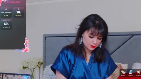 Snapshot of bellahillss chatting on February 9, 2:18 pm BellaHillss online show from February 9, 2:18 pm