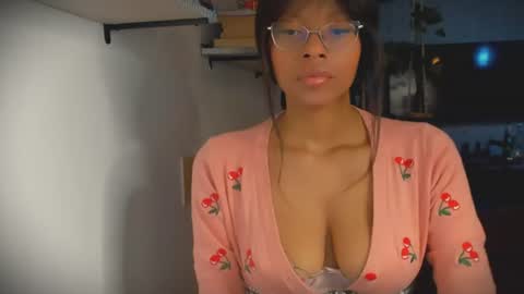 Snapshot of bellahproudly chatting on June 24, 5:50 am Bellah online show from June 24, 5:50 am