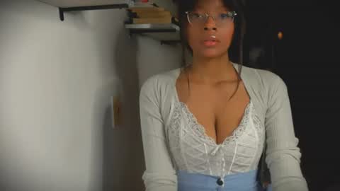 Snapshot of bellahproudly chatting on July 5, 1:34 am Bellah online show from July 5, 1:34 am
