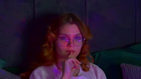 BellaMarebelle online show from October 10, 4:33 am