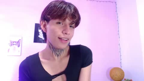 bellamy_094 online show from May 7, 12:32 pm