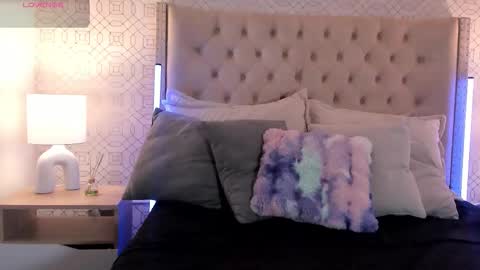 Bella Nix big tits online show from November 16, 3:23 am