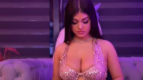 Snapshot of bellanoirre chatting on October 9, 5:55 pm Bella online show from October 9, 5:55 pm