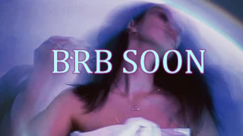 bellaparker_ online show from April 29, 9:13 am