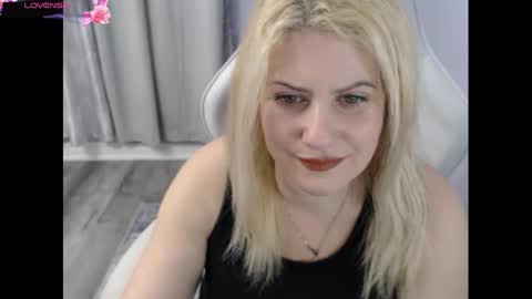 Starr40 online show from November 17, 12:22 pm