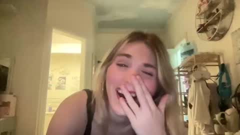 Bella 3 online show from March 8, 7:12 am