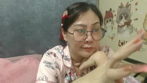 Snapshot of bellbabe chatting on January 17, 12:10 am Bella online show from January 17, 12:10 am