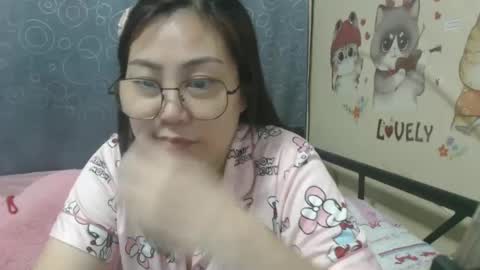 Snapshot of bellbabe chatting on January 21, 12:15 am Bella online show from January 21, 12:15 am