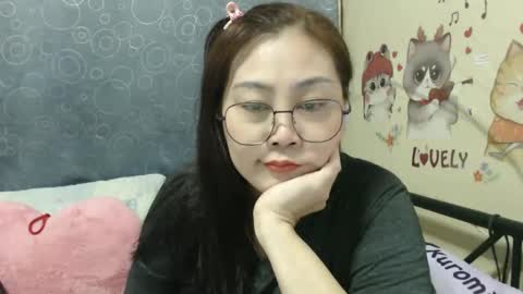 Snapshot of bellbabe chatting on February 19, 11:17 am Bella online show from February 19, 11:17 am