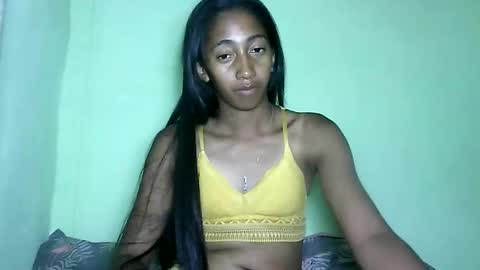 Snapshot of belle_annah chatting on March 19, 6:23 pm belle_annah online show from March 19, 6:23 pm