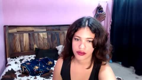 Snapshot of belle_katty000 chatting on May 28, 6:27 pm SOFIA online show from May 28, 6:27 pm