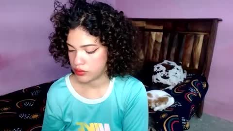 Snapshot of belle_katty000 chatting on June 9, 9:15 pm SOFIA online show from June 9, 9:15 pm