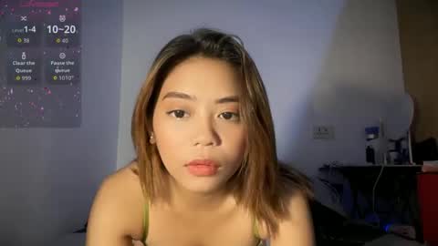 Snapshot of belle_pepper chatting on October 6, 1:36 am belle online show from October 6, 1:36 am