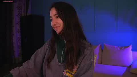 Bella online show from April 15, 7:21 pm