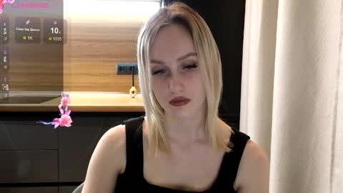 Snapshot of belle_vill chatting on April 16, 6:30 pm Belle online show from April 16, 6:30 pm
