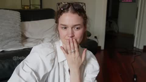Snapshot of bellebabyboo chatting on April 24, 5:32 am BELLE online show from April 24, 5:32 am
