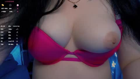 Snapshot of bellelovexx chatting on July 25, 8:06 pm Hello I am kind friendly and cute girl online show from July 25, 8:06 pm