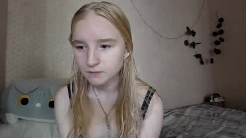 bellemellody online show from June 8, 9:09 am