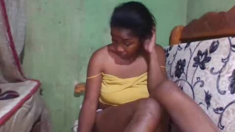 Snapshot of bellemiahxx chatting on May 8, 11:59 am bellemiahXx online show from May 8, 11:59 am