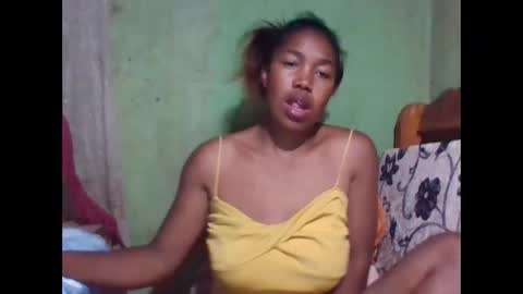Snapshot of bellemiahxx chatting on May 22, 5:47 am bellemiahXx online show from May 22, 5:47 am