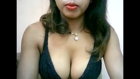 Snapshot of bellibellah chatting on June 10, 6:34 am BelliBellah online show from June 10, 6:34 am