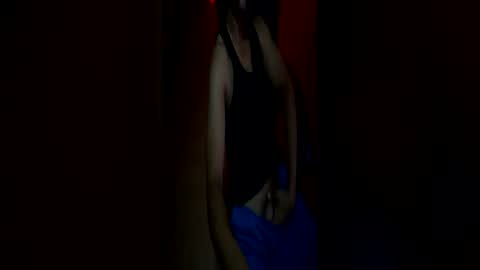 Snapshot of bello477192 chatting on July 17, 12:06 am bello477192 online show from July 17, 12:06 am