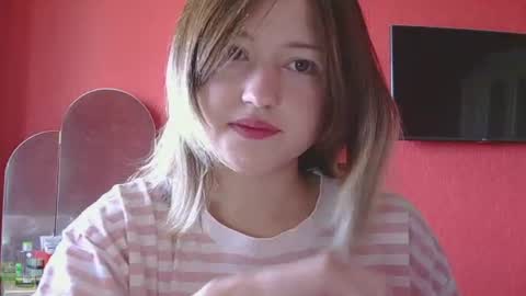 Snapshot of belovedmary chatting on June 17, 8:06 am belovedmary online show from June 17, 8:06 am