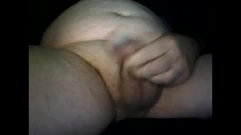 Snapshot of beltub601500 chatting on December 23, 7:28 am beltub601500 online show from December 23, 7:28 am