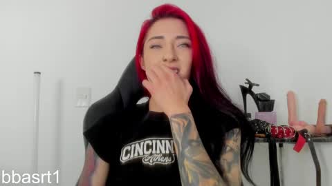 Snapshot of belyswitch chatting on April 28, 2:33 pm Bely Bbasrt1 - hot online show from April 28, 2:33 pm