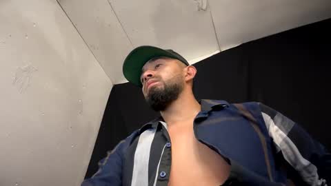 bemysecrett online show from December 11, 1:06 pm