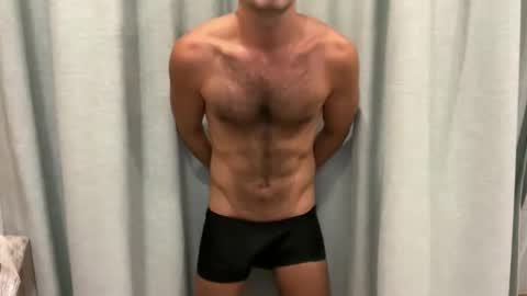 Snapshot of benb821 chatting on October 18, 12:06 pm Ben online show from October 18, 12:06 pm