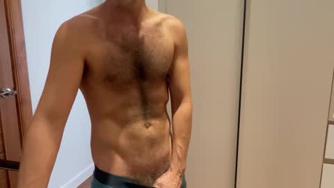 Snapshot of benb821 chatting on October 31, 8:15 am Ben online show from October 31, 8:15 am