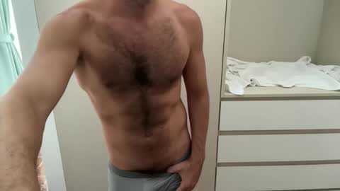 Snapshot of benb821 chatting on November 3, 8:48 am Ben online show from November 3, 8:48 am