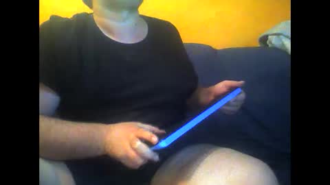 Snapshot of bender_35 chatting on December 30, 12:22 am bender_35 online show from December 30, 12:22 am