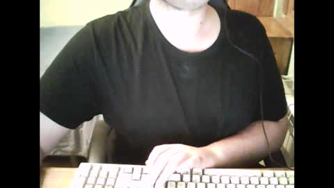 Snapshot of bender_35 chatting on January 27, 1:16 am bender_35 online show from January 27, 1:16 am